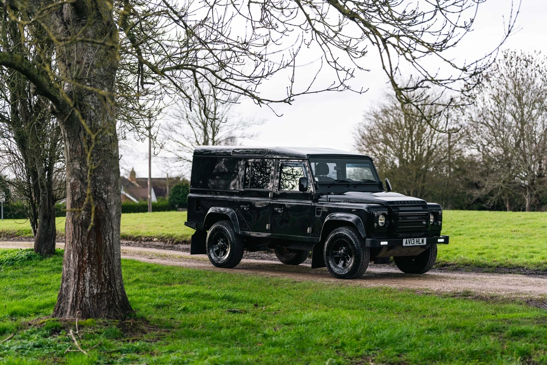 2013 Land Rover Defender 110 - Image 11 of 31
