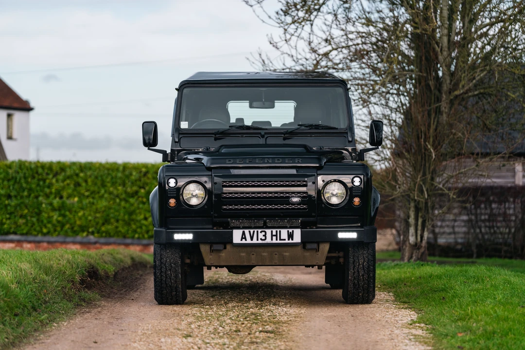 2013 Land Rover Defender 110 - Image 2 of 31
