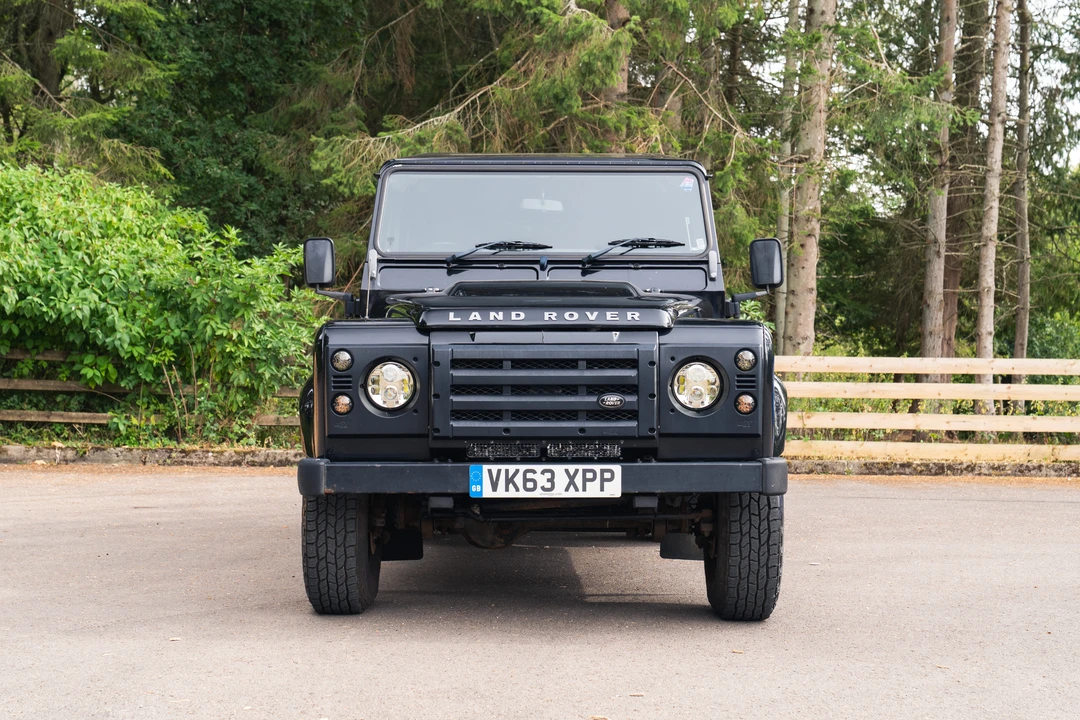 2013 Land Rover Defender 110 - Image 2 of 31