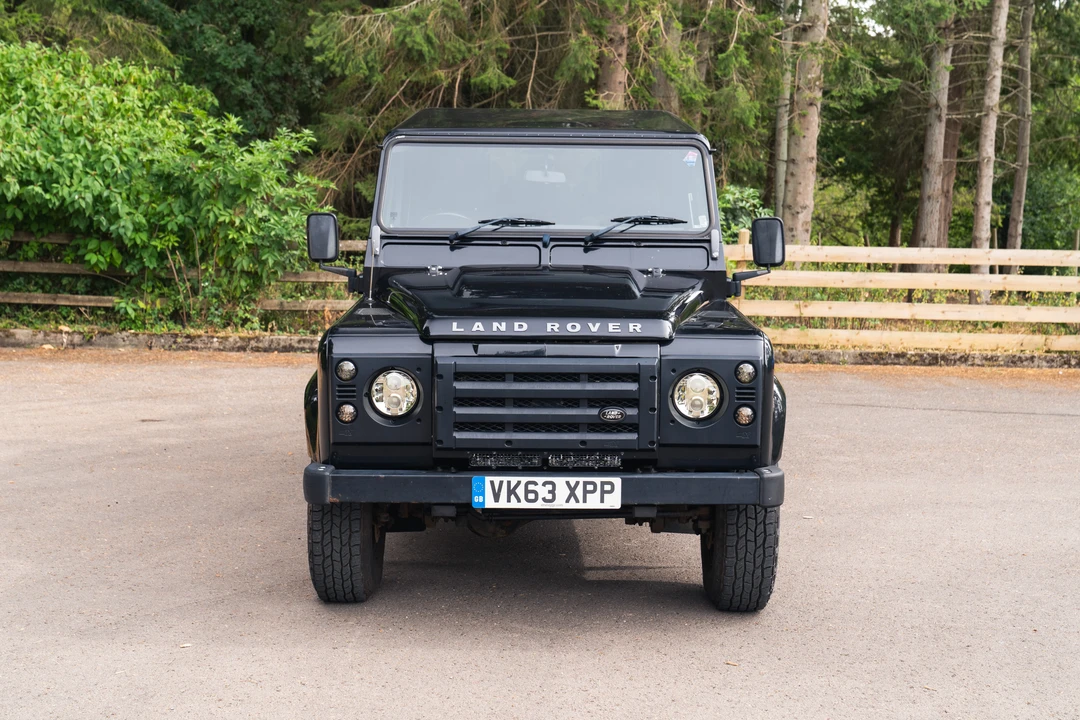 2013 Land Rover Defender 110 - Image 9 of 31
