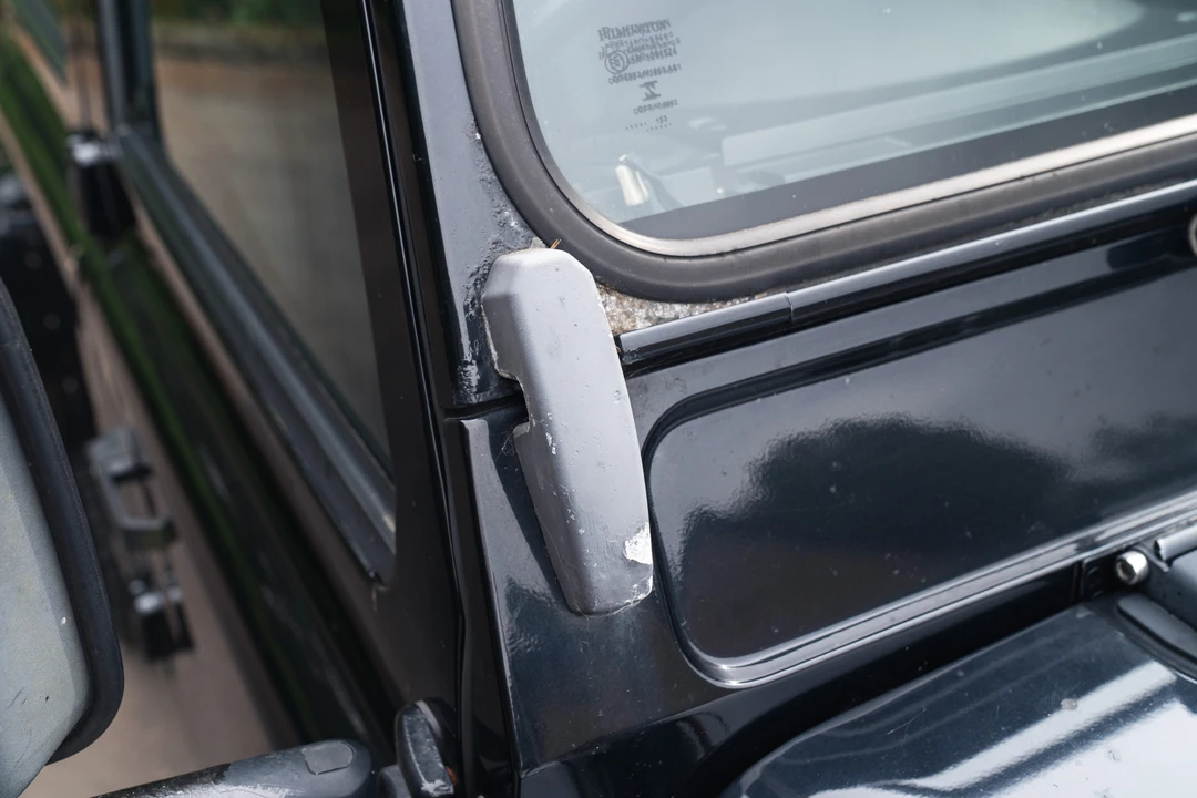 2013 Land Rover Defender 110 - Image 27 of 31