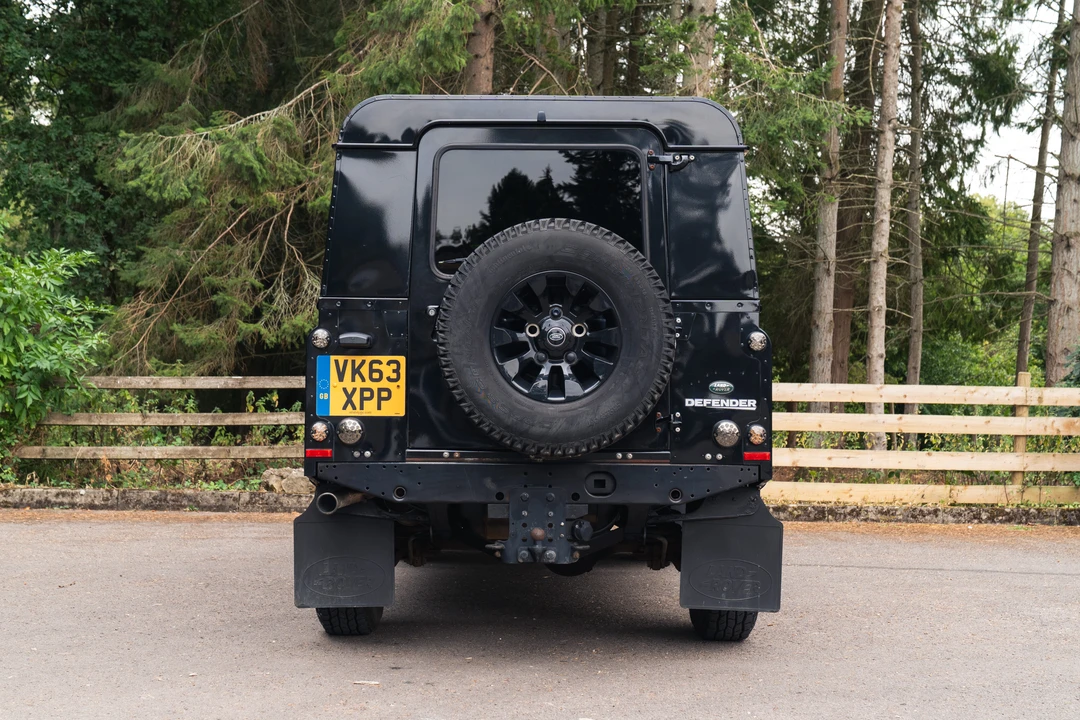 2013 Land Rover Defender 110 - Image 6 of 31