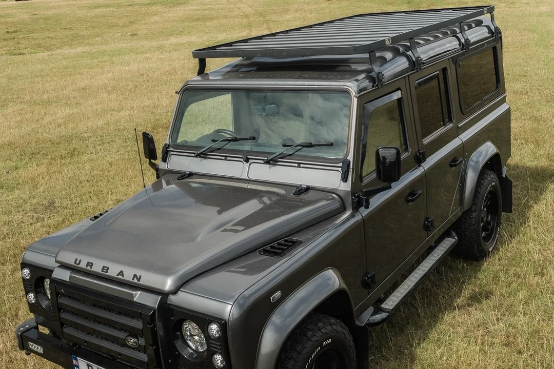 2013 Land Rover Defender 110 - Image 11 of 30