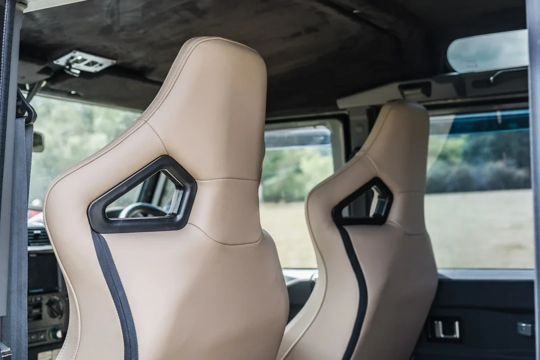 2013 Land Rover Defender 110 - Image 29 of 30