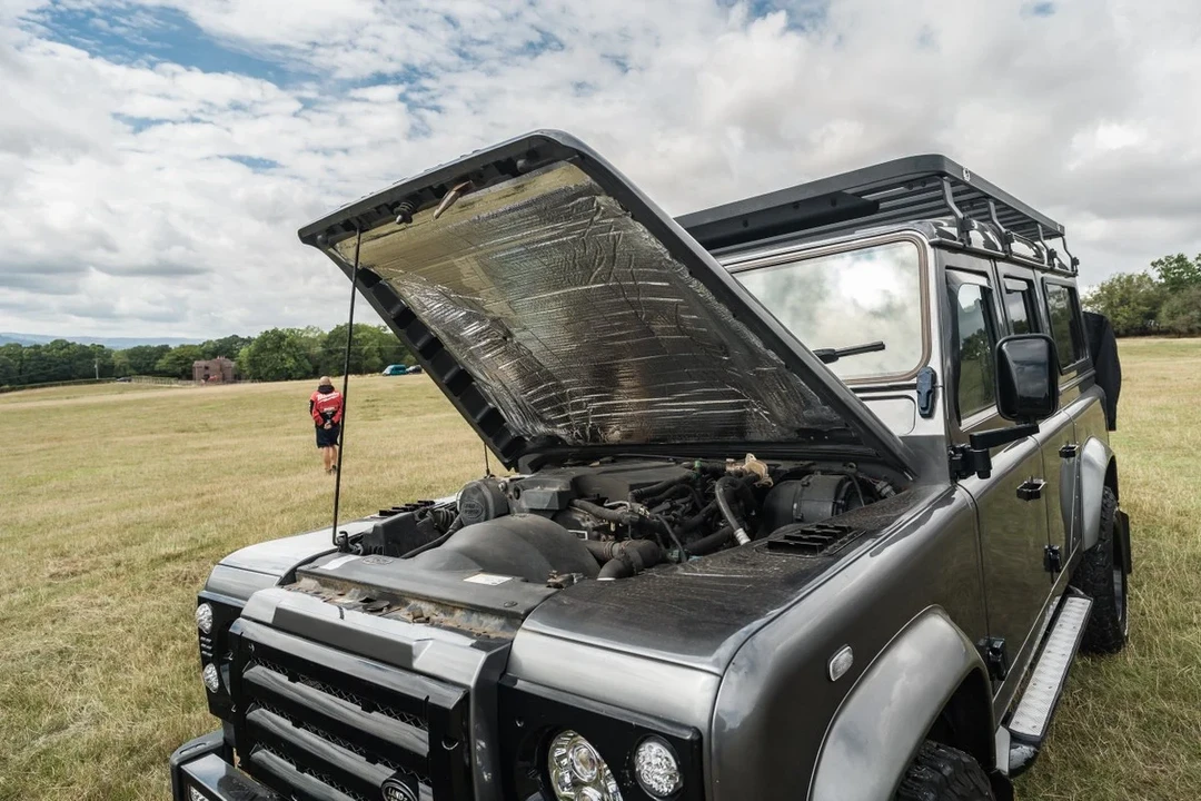 2013 Land Rover Defender 110 - Image 3 of 30