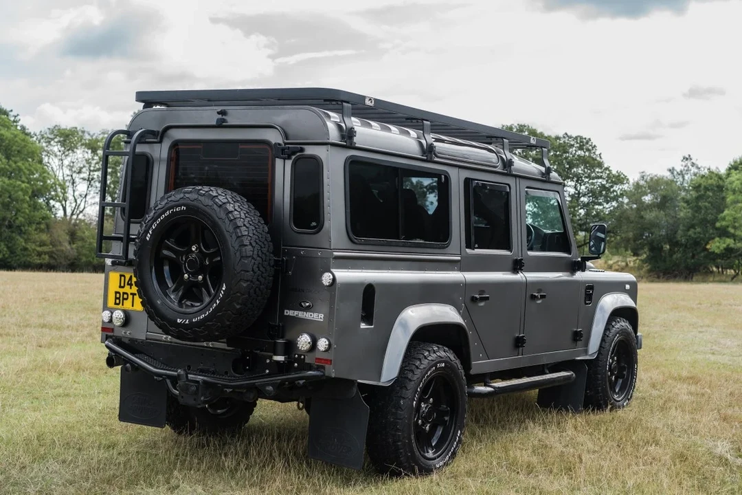 2013 Land Rover Defender 110 - Image 8 of 30