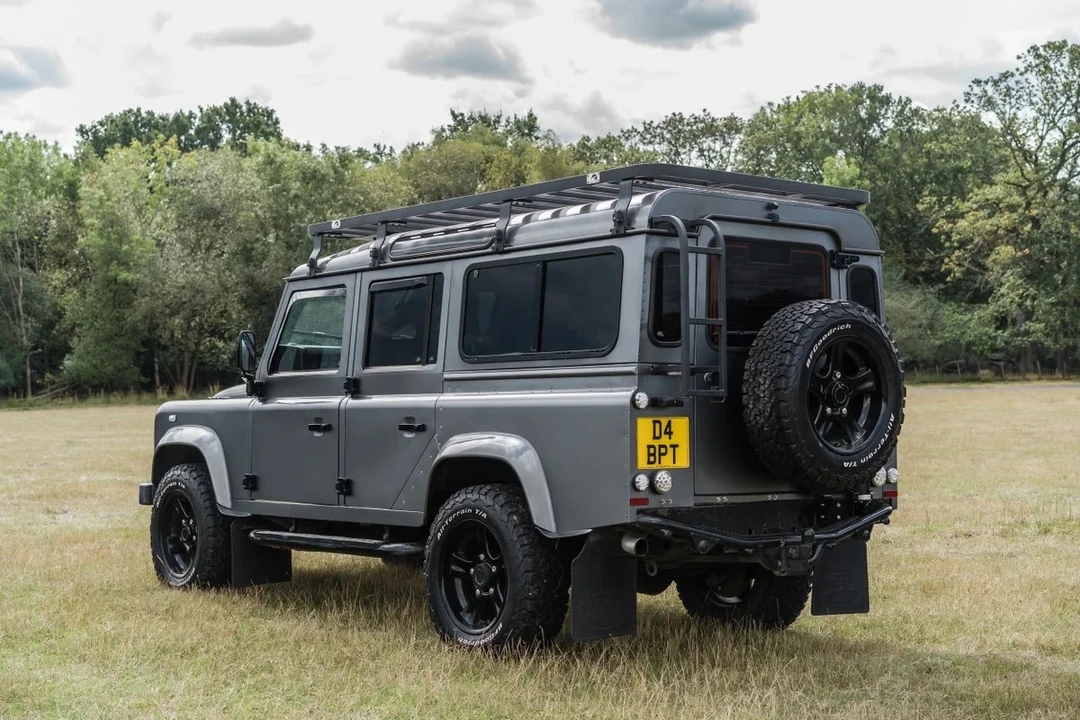 2013 Land Rover Defender 110 - Image 4 of 30