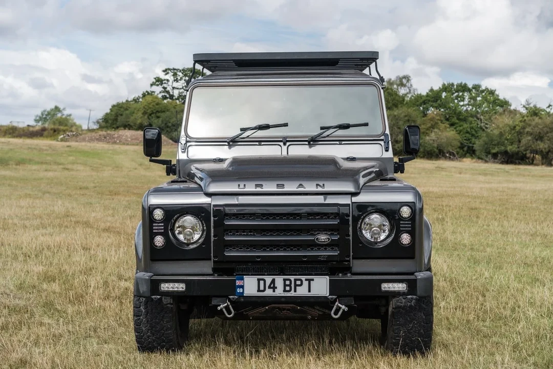 2013 Land Rover Defender 110 - Image 6 of 30