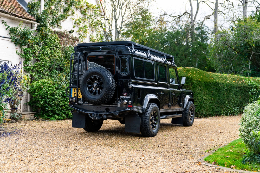 2013 Land Rover Defender 110 - Image 5 of 31