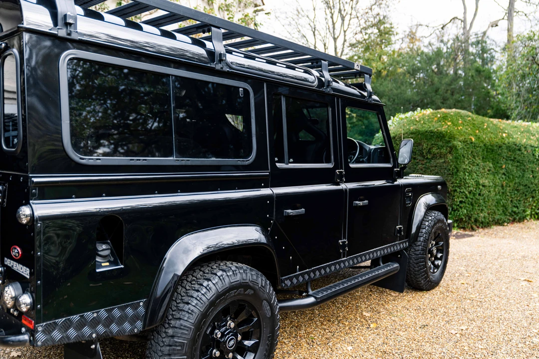 2013 Land Rover Defender 110 - Image 27 of 31
