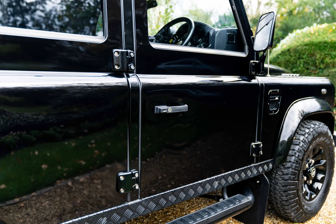 2013 Land Rover Defender 110 - Image 29 of 31