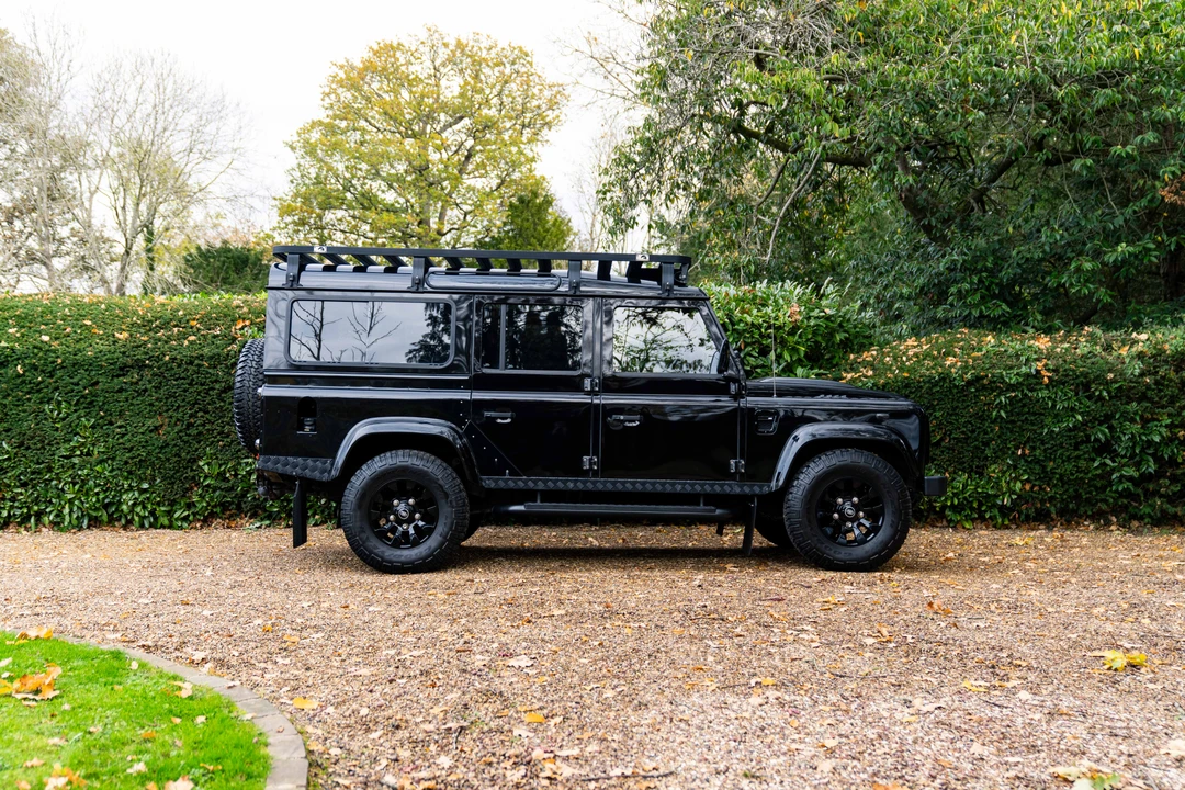 2013 Land Rover Defender 110 - Image 4 of 31