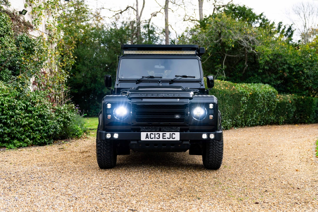2013 Land Rover Defender 110 - Image 2 of 31