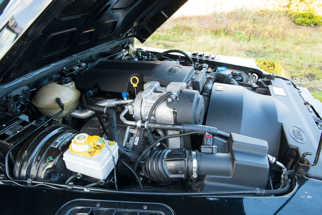 2013 Land Rover Defender 110 - Image 19 of 19