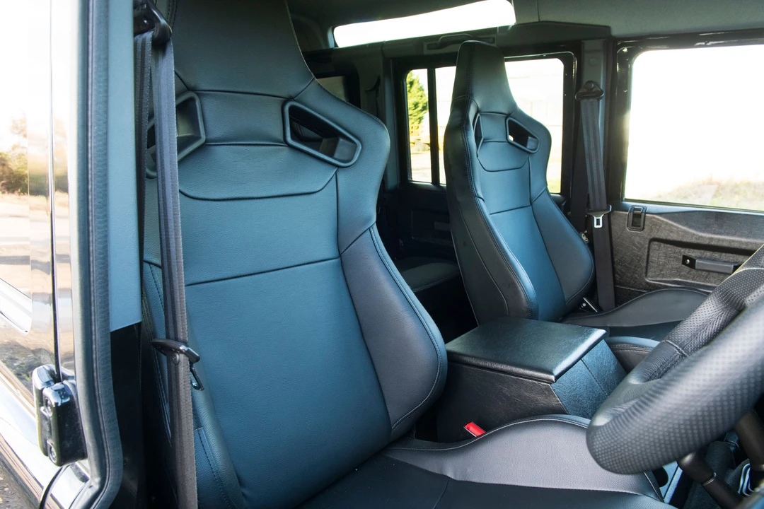2013 Land Rover Defender 110 - Image 12 of 19