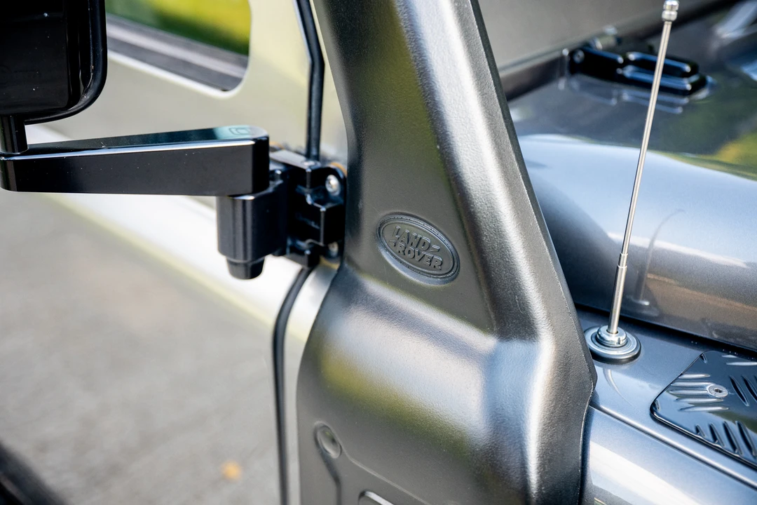 2013 Land Rover Defender 110 - Image 17 of 31