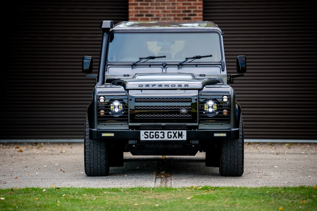 2013 Land Rover Defender 110 - Image 2 of 31