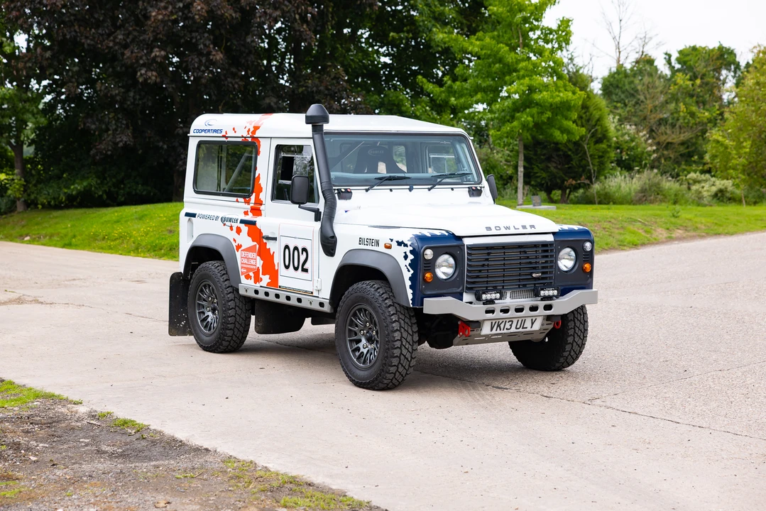 2014 Land Rover Defender 90 - Image 9 of 31