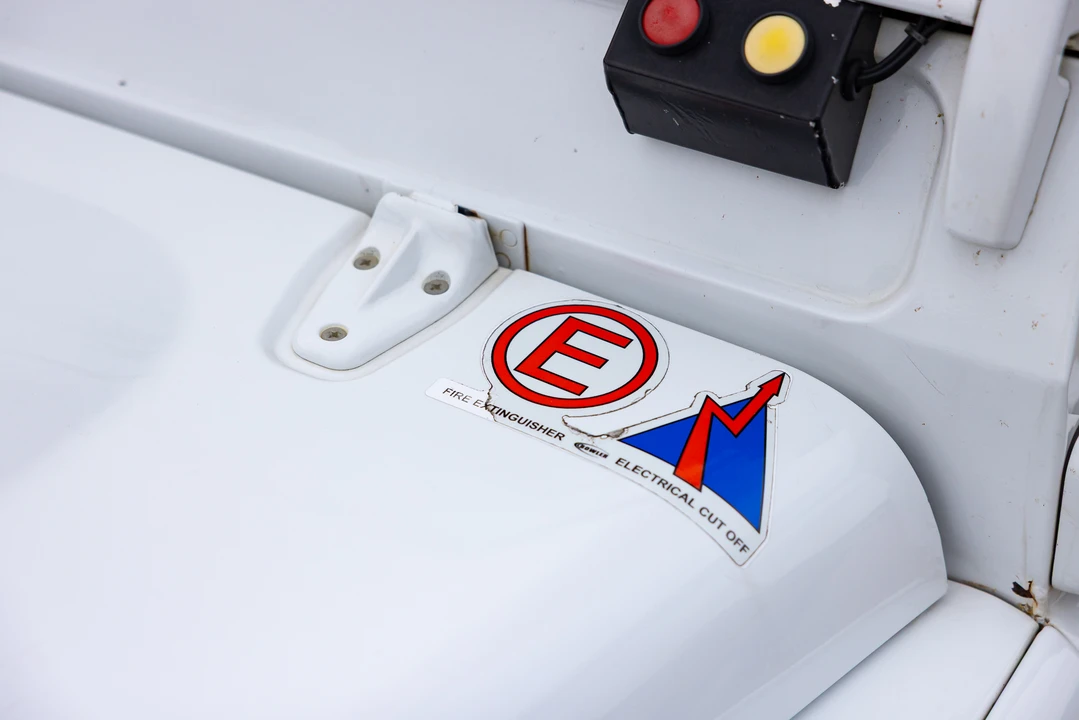 2014 Land Rover Defender 90 - Image 27 of 31
