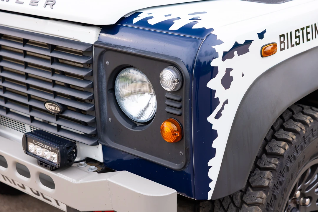 2014 Land Rover Defender 90 - Image 29 of 31