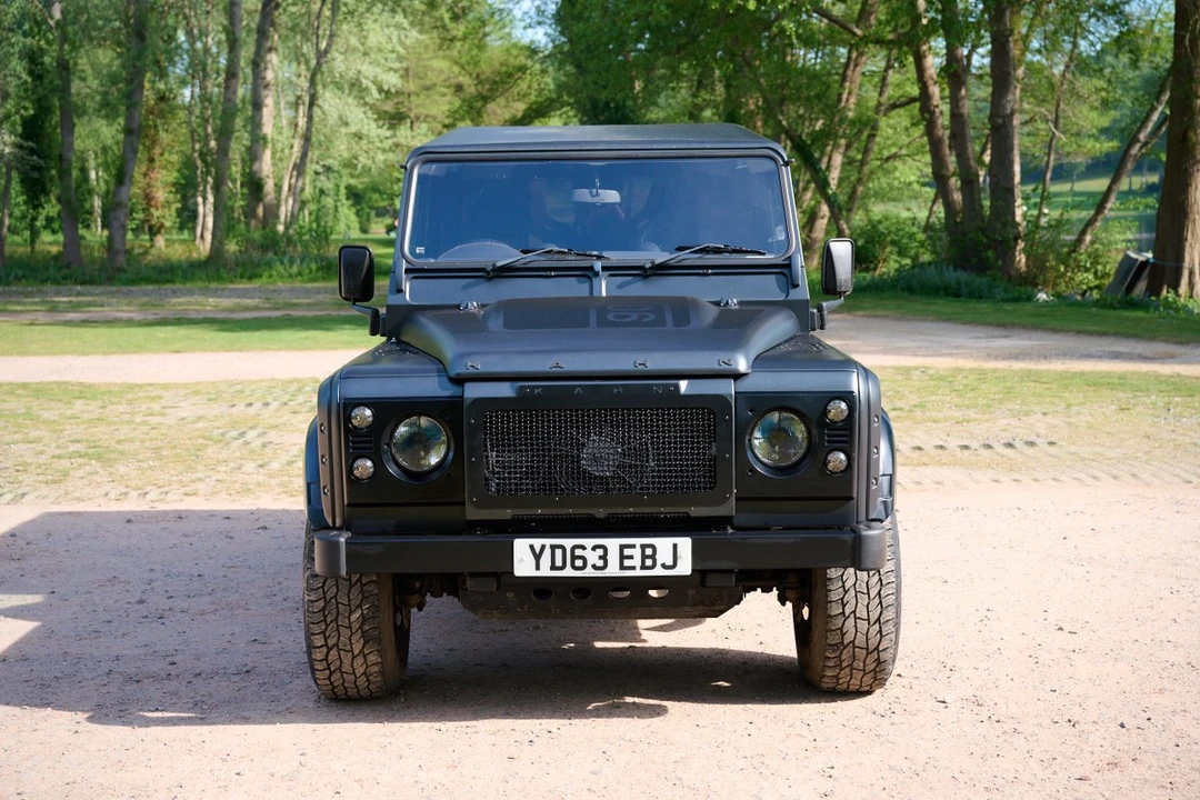 2013 Land Rover Defender 90 - Image 6 of 30