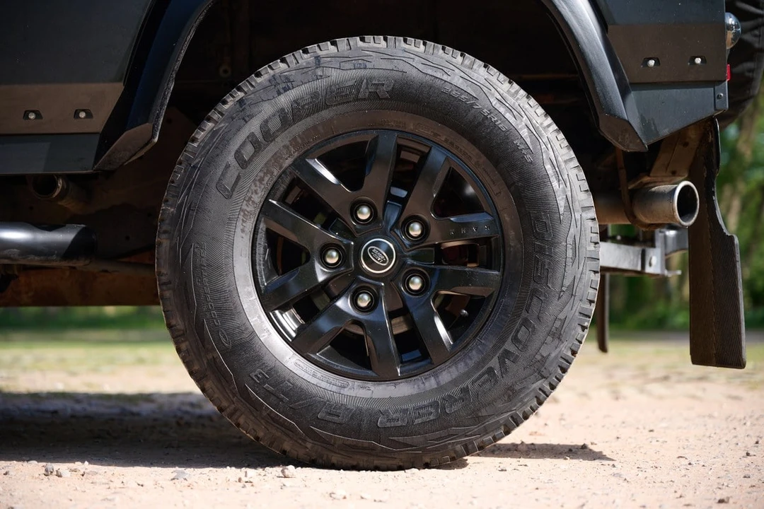 2013 Land Rover Defender 90 - Image 20 of 30