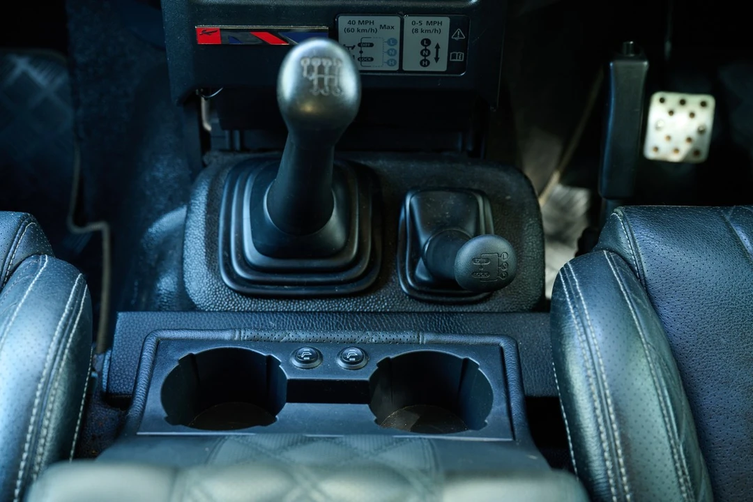 2013 Land Rover Defender 90 - Image 30 of 30