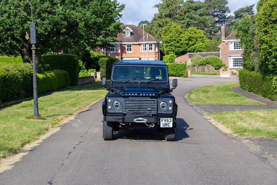 2013 Land Rover Defender 90 - Image 2 of 31