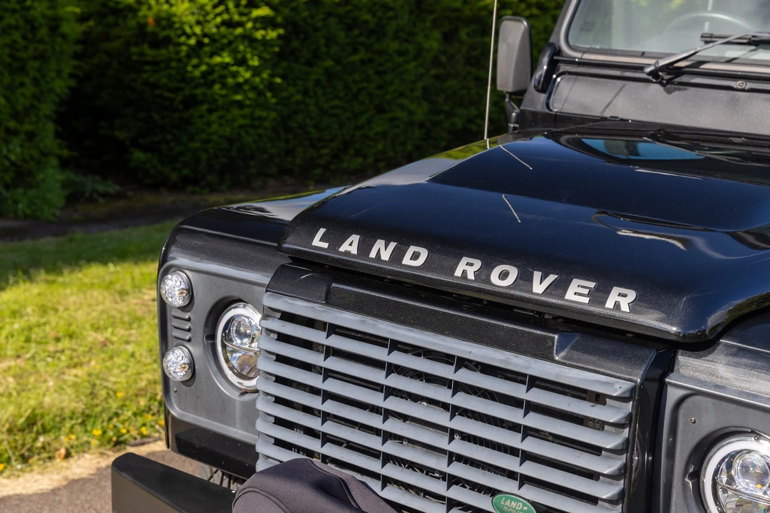 2013 Land Rover Defender 90 - Image 13 of 31