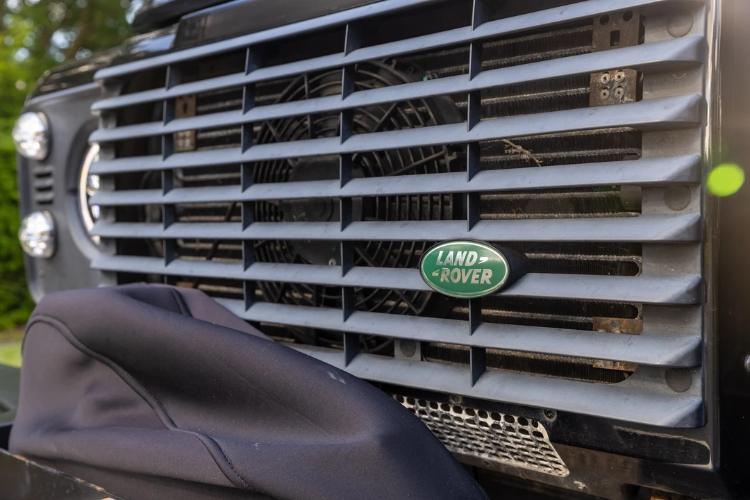 2013 Land Rover Defender 90 - Image 26 of 31