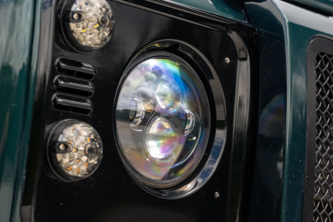 2013 Land Rover Defender 90 - Image 14 of 31