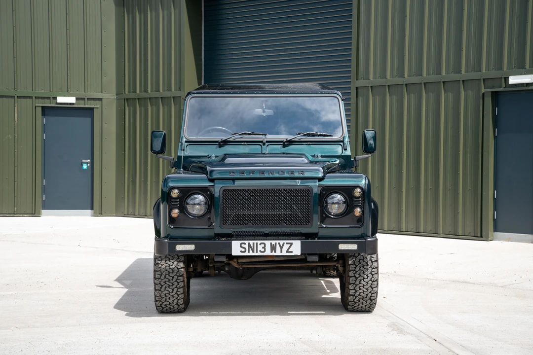 2013 Land Rover Defender 90 - Image 2 of 31