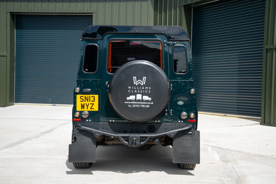 2013 Land Rover Defender 90 - Image 6 of 31