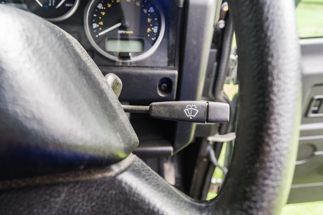 2013 Land Rover Defender 90 - Image 28 of 30
