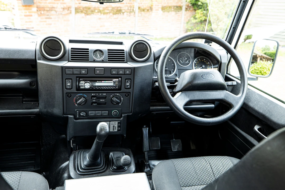 2013 Land Rover Defender 90 - Image 12 of 12