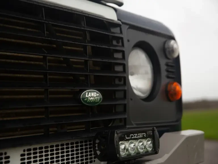 2013 Land Rover Defender 90 - Image 26 of 31