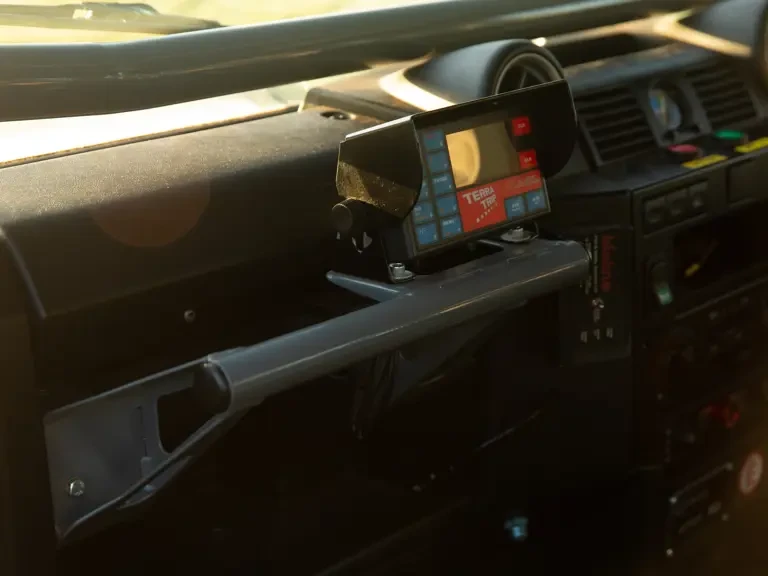 2013 Land Rover Defender 90 - Image 16 of 31