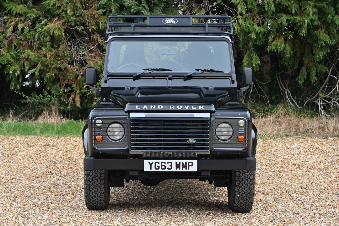 2013 Land Rover Defender 90 - Image 2 of 31