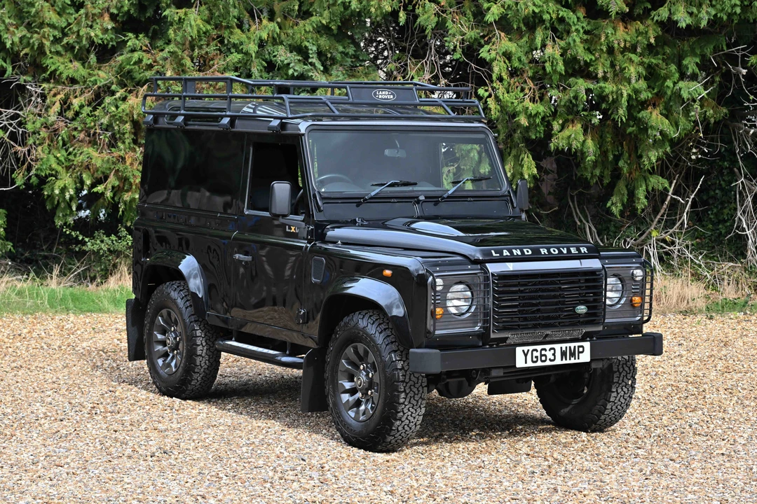 2013 Land Rover Defender 90 - Image 27 of 31