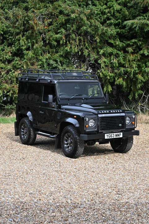 2013 Land Rover Defender 90 - Image 19 of 31