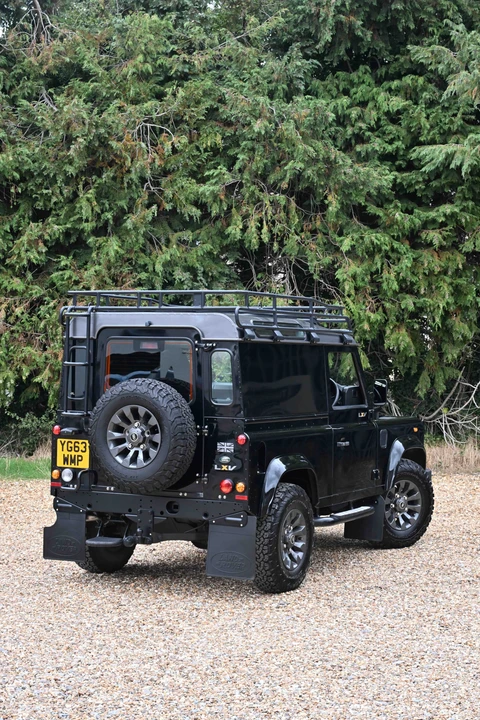 2013 Land Rover Defender 90 - Image 14 of 31