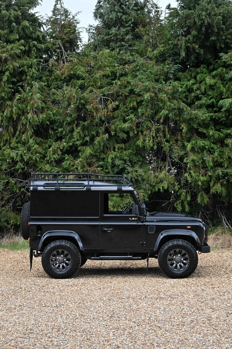 2013 Land Rover Defender 90 - Image 12 of 31
