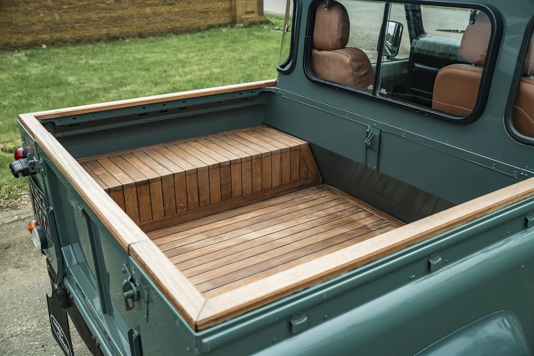 2013 Land Rover Defender 90 - Image 31 of 31