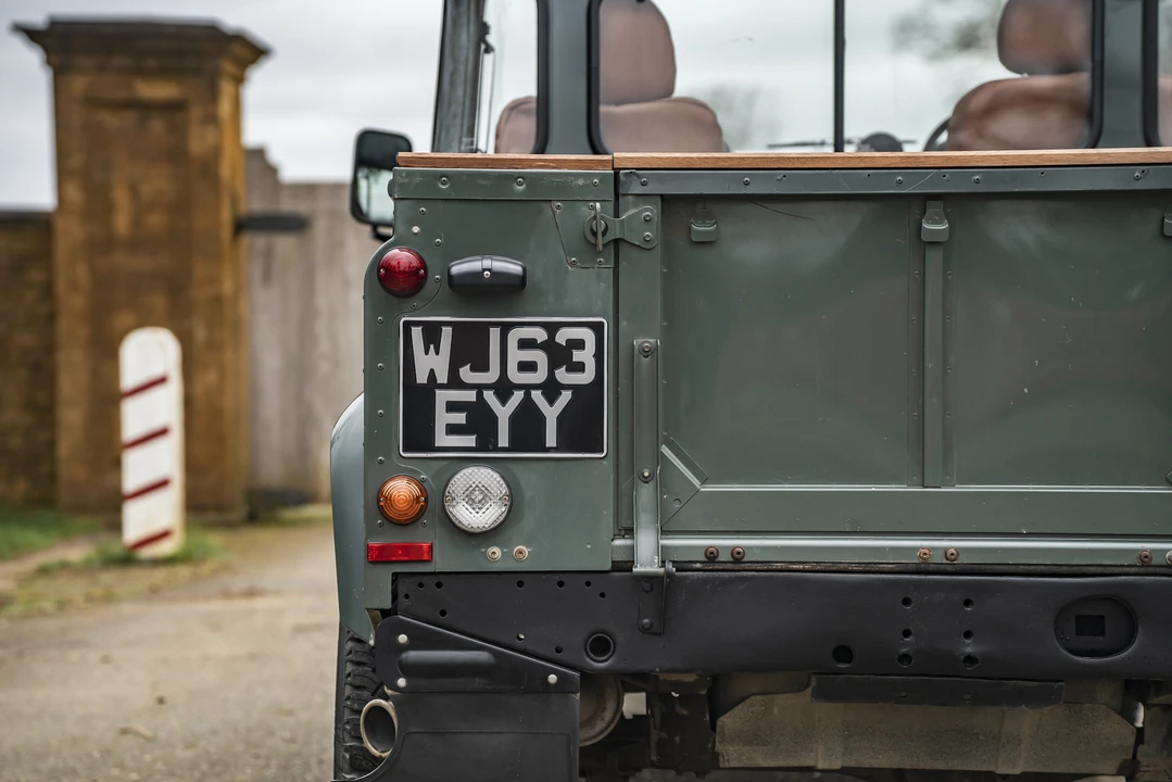 2013 Land Rover Defender 90 - Image 21 of 31
