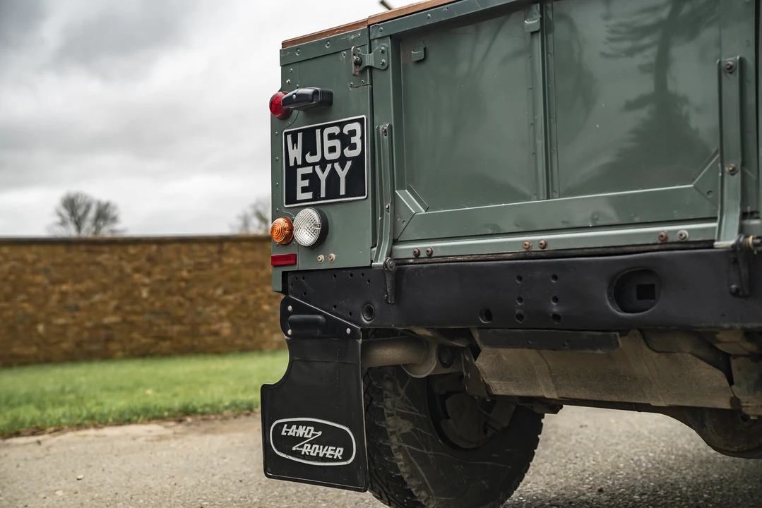 2013 Land Rover Defender 90 - Image 24 of 31