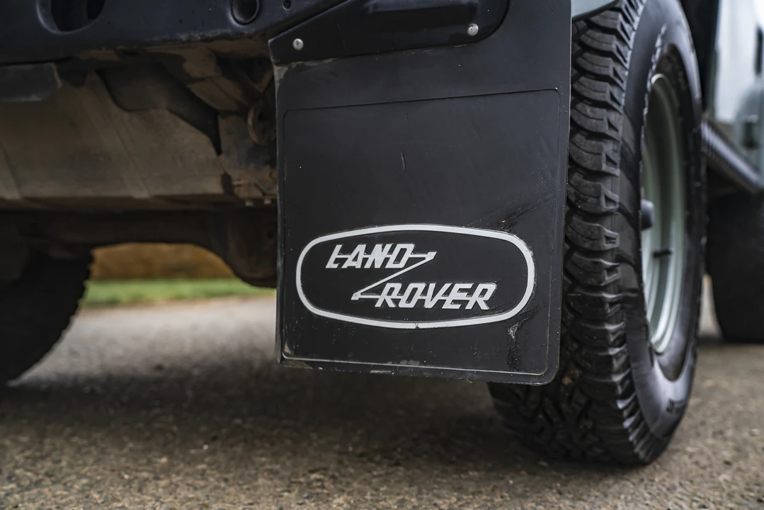 2013 Land Rover Defender 90 - Image 26 of 31