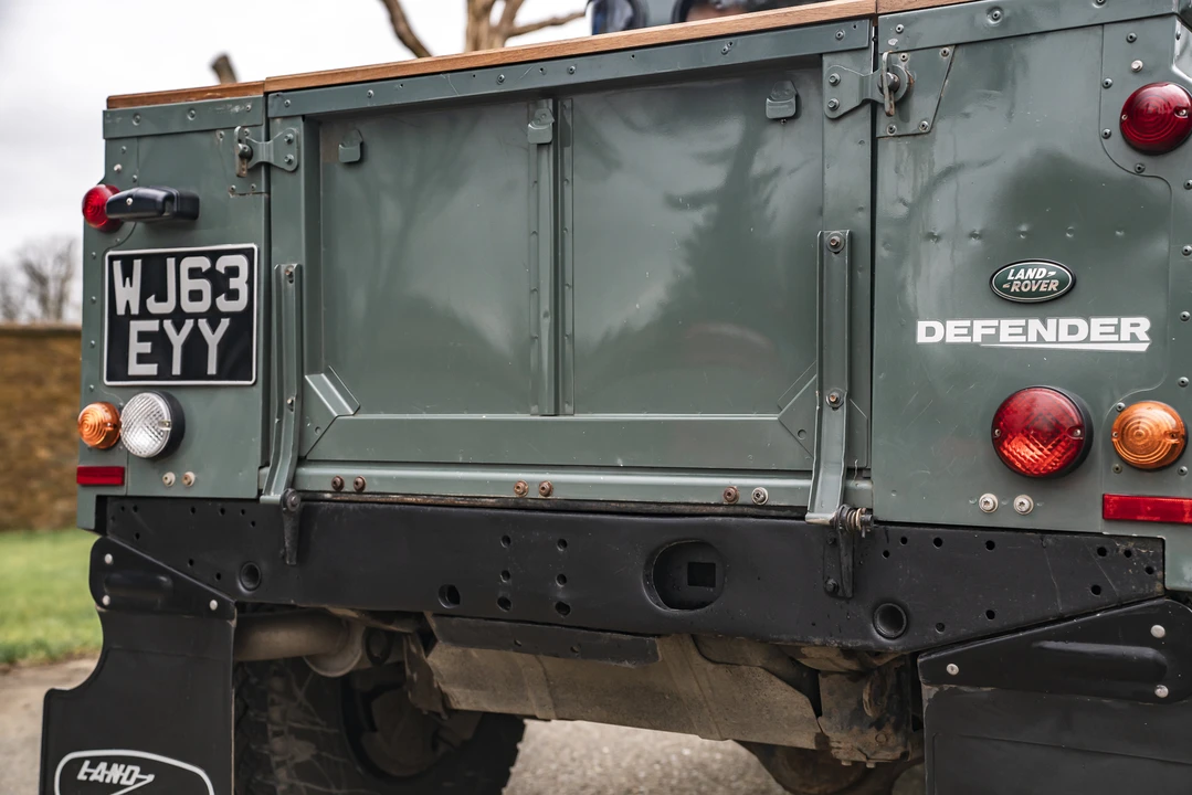 2013 Land Rover Defender 90 - Image 27 of 31