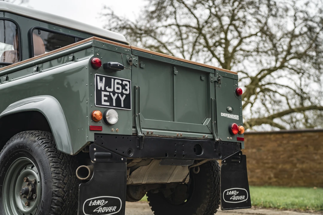 2013 Land Rover Defender 90 - Image 28 of 31