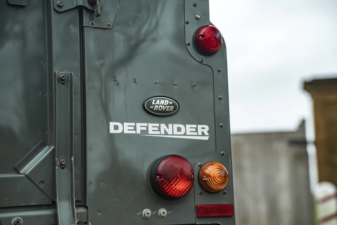 2013 Land Rover Defender 90 - Image 30 of 31