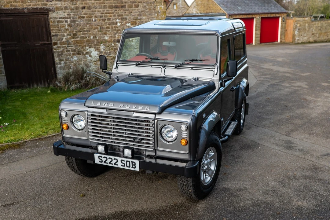 2013 Land Rover Defender 90 - Image 26 of 30